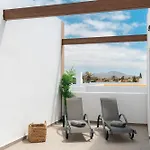 El Palmeral - With Terrace And Pool In 펜션